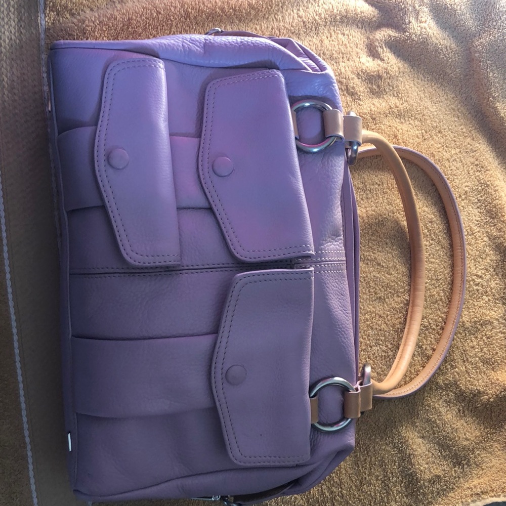 Womens hype purse lavender good condition